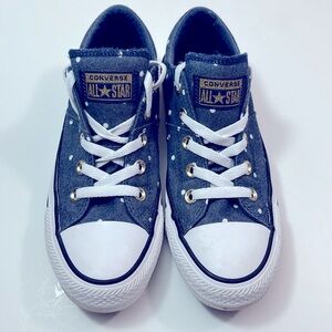 Converse Blue and White Polka Dot Sneakers, ladies size 6 EUC